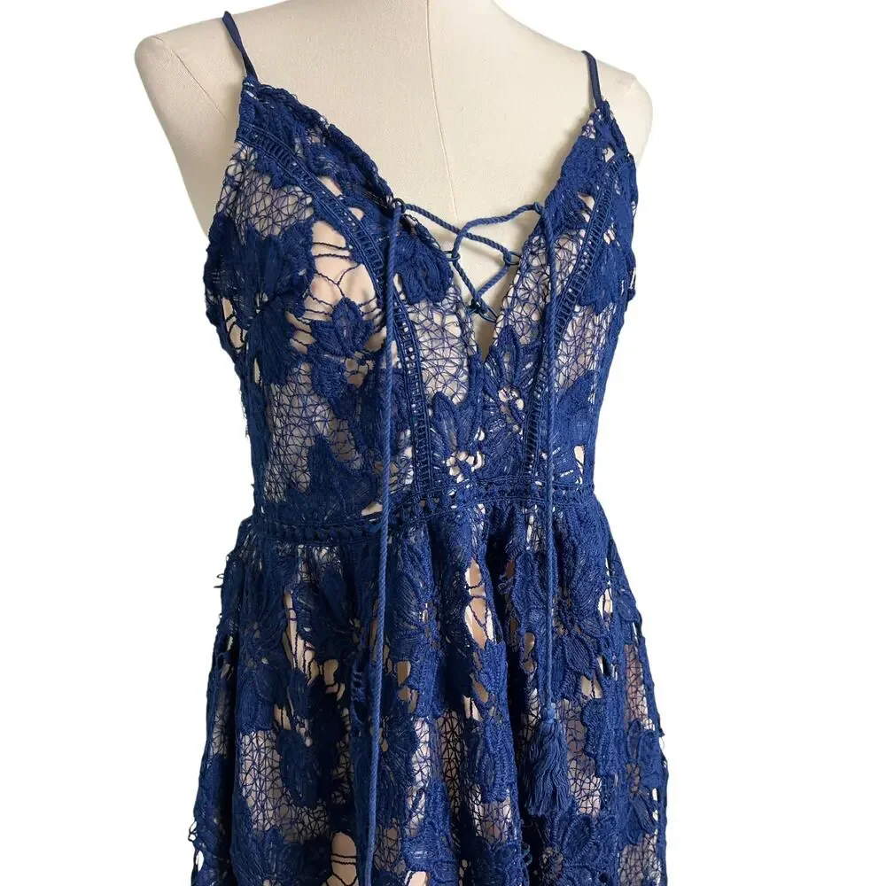 Parisian Lace Fit & Flare Dress Womens 10 Petite Blue Floral Party Cocktail - Picture 3 of 12